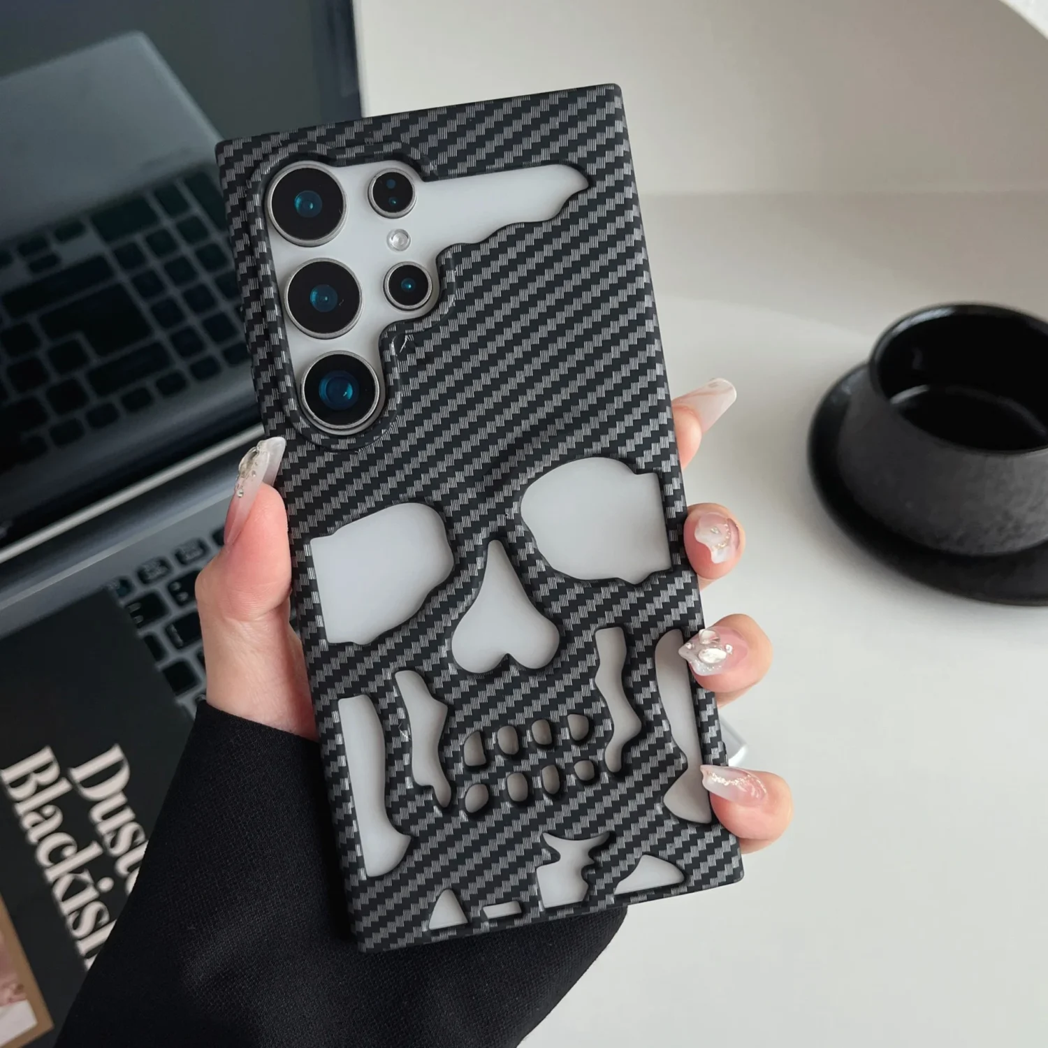 hollow skull skeleton phone case