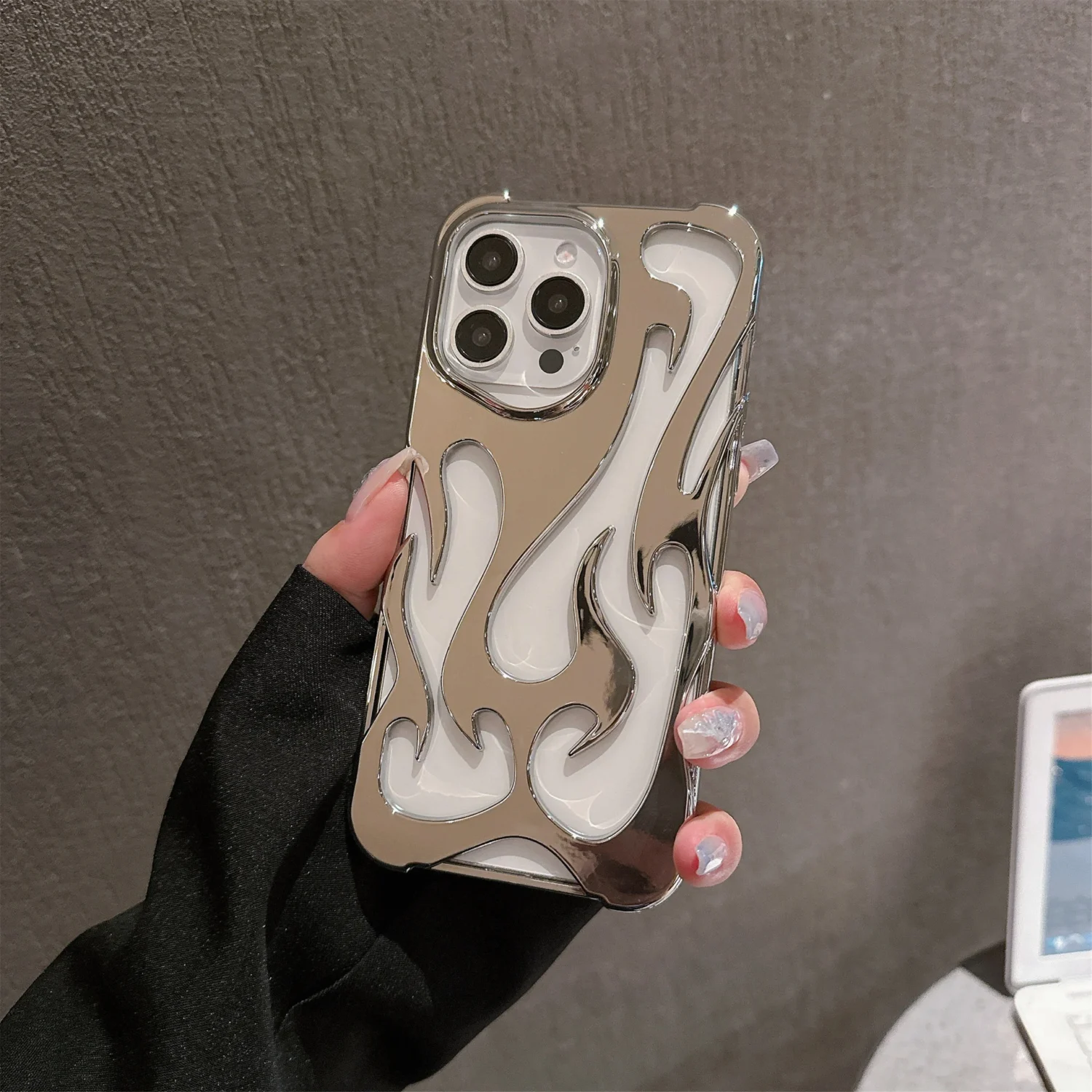 silver hollow flames phone case