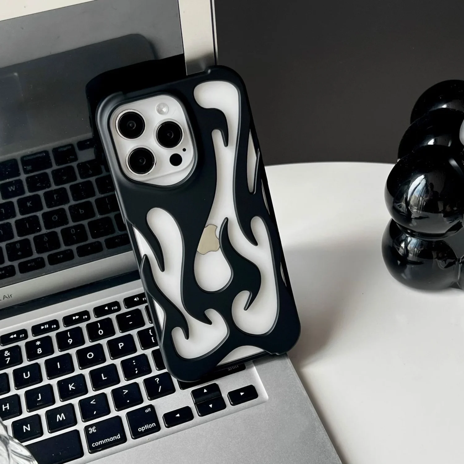 black hollow flames phone case