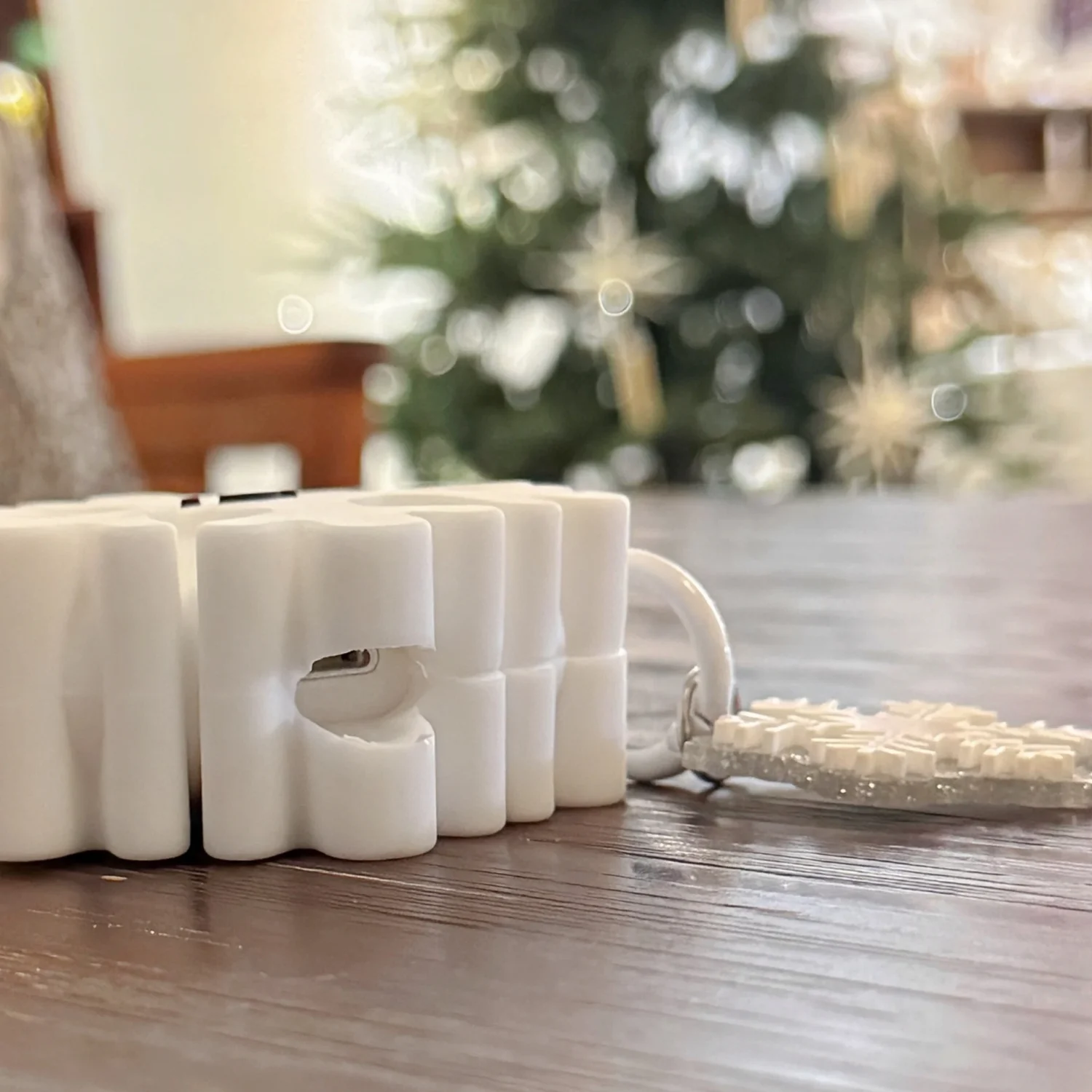 snowflake airpod case